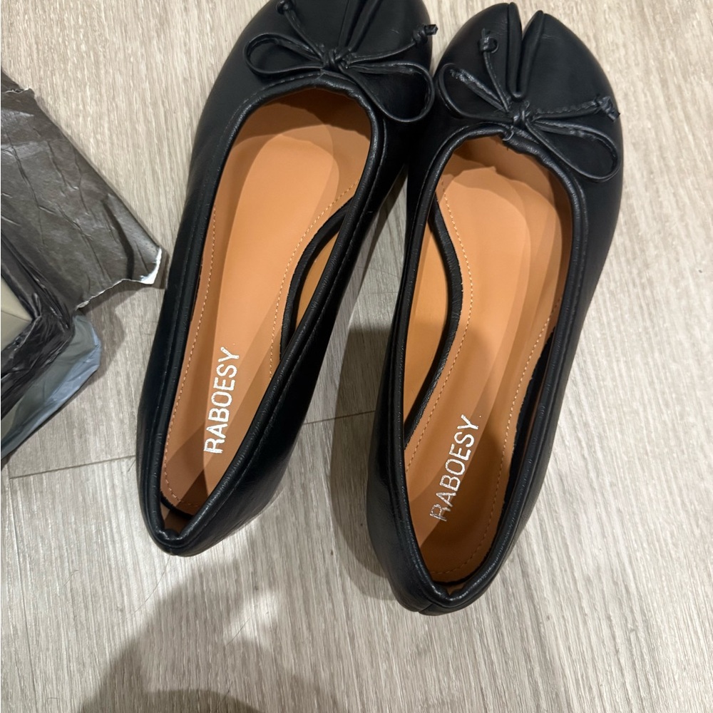 SOLDBlack Women's Ballet Flats